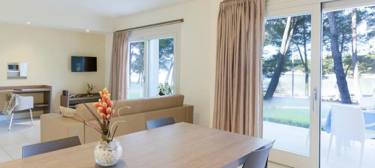Dieholidaybucht Biograd Na Moru 0*,  Croatia